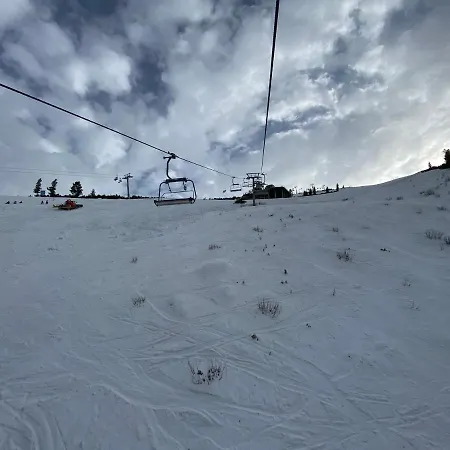 Daire Cedar Next To Lift One Bedroom