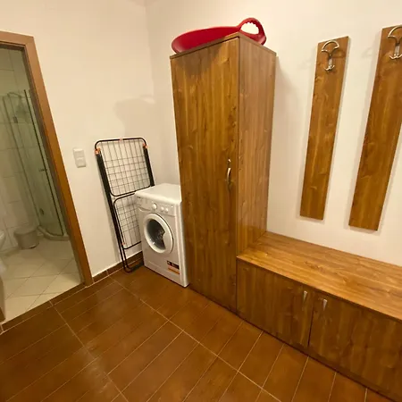 Cedar Next To Lift One Bedroom Apartament *
