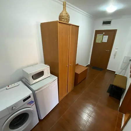 Apartment Cedar Next To Lift One Bedroom