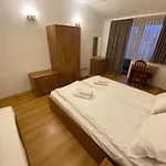 Cedar Next To Lift One Bedroom Appartement