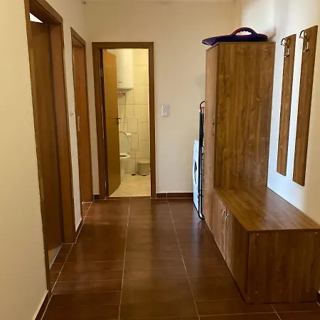 Cedar Next To Lift One Bedroom Bansko