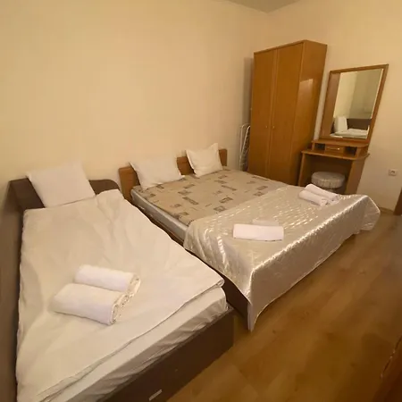 Cedar Next To Lift One Bedroom Appartement *